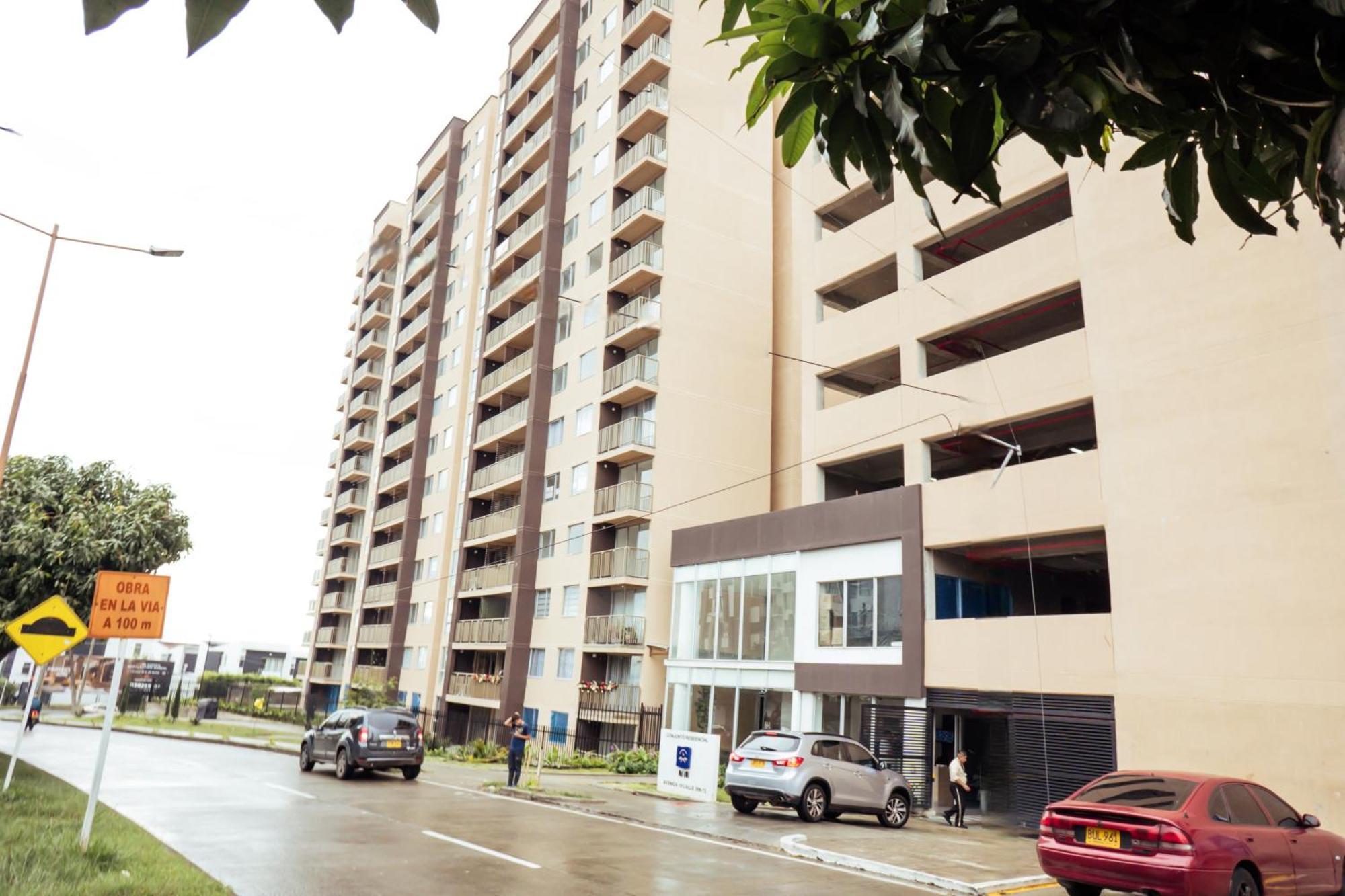 Aparta Estudios Zona 10 Armenia  Exterior photo